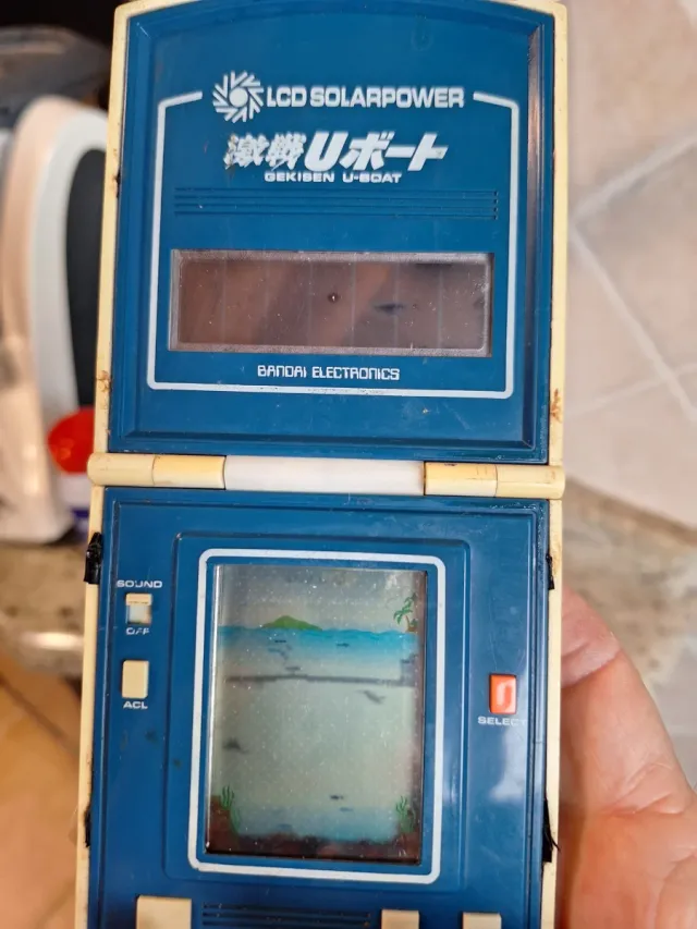 Consola solar Retro Bandai