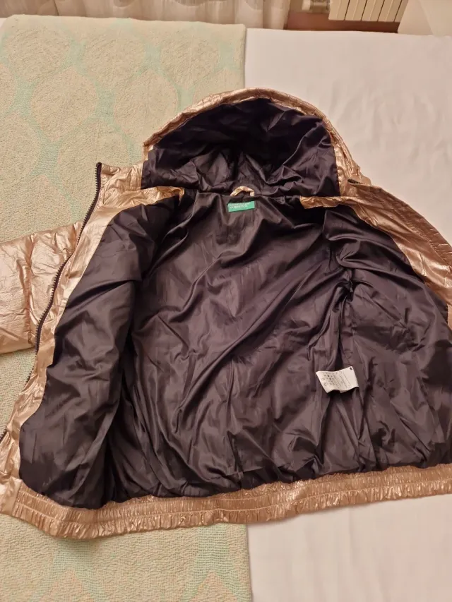 Anorak Benetton Dorado Niña