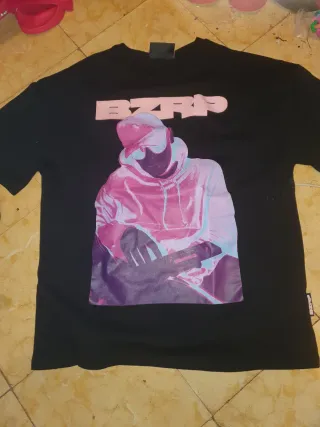 Camiseta BZRP Hombre Negra y Rosa regalo