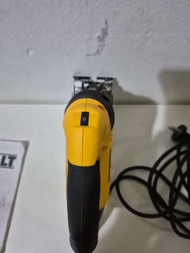 Sierra de calar dewalt