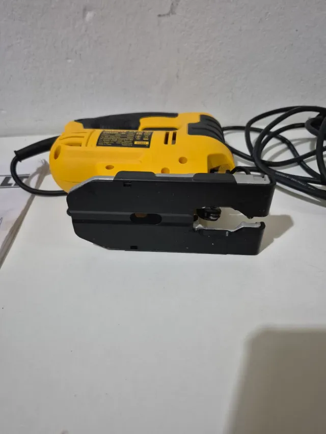 Sierra de calar dewalt