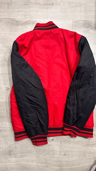 Chaqueta Bomber Nike Reversible Roja y Negra