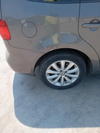 Volkswagen Touran 2011