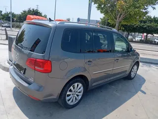 Volkswagen Touran 2011