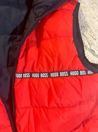 Chaleco Hugo Boss reversible negro/rojo