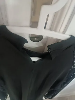 Vestido fiesta negro con pedrería