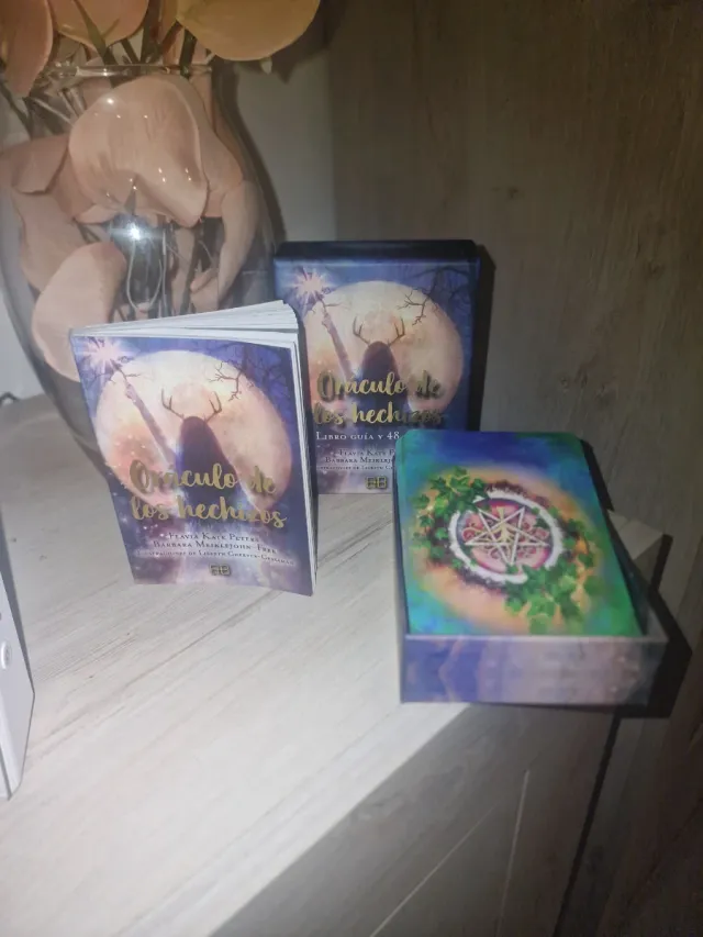 Oráculo de los Hechizos 48 Cartas + Libro