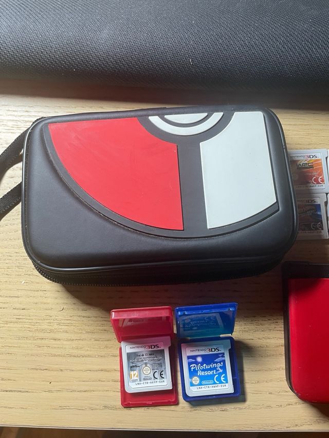 Nintendo 3DS XL Rosso