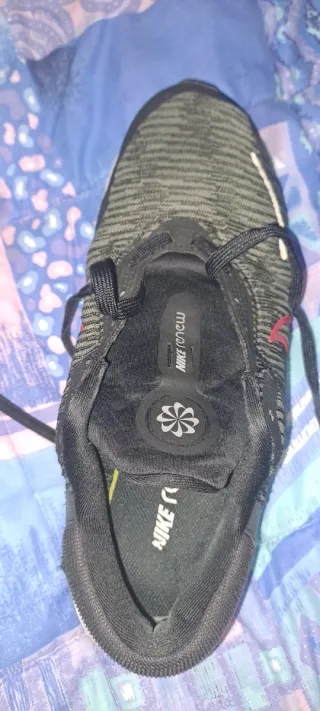 Zapatillas Nike Renew Negro/Rojo