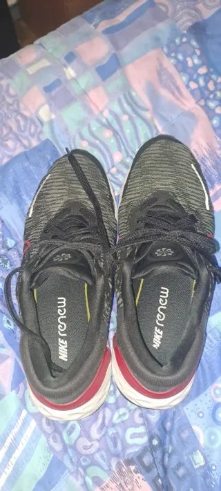 Zapatillas Nike Renew Negro/Rojo
