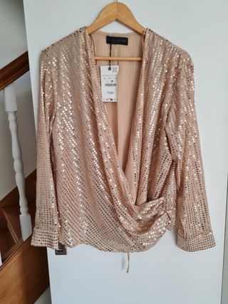 Blusa Zara lentejuelas doradas talla L
