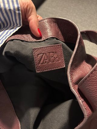 Zara Bolso de piel Burdeos