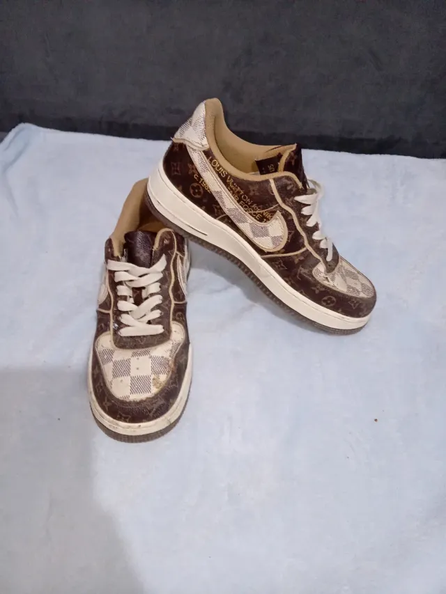 Zapatos Air Force 1 Louis Vuitton