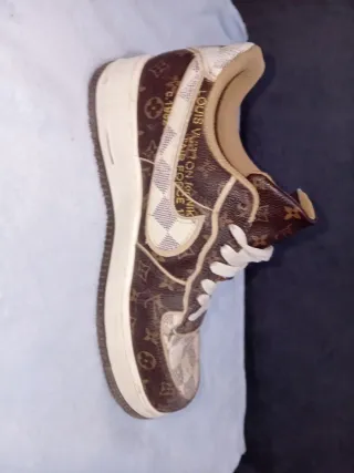 Zapatos Air Force 1 Louis Vuitton