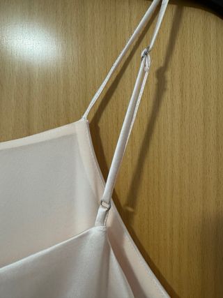 Vestido satinado rosa