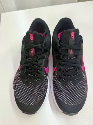 Zapatillas Nike Downshifter 9 Negro/Rosa