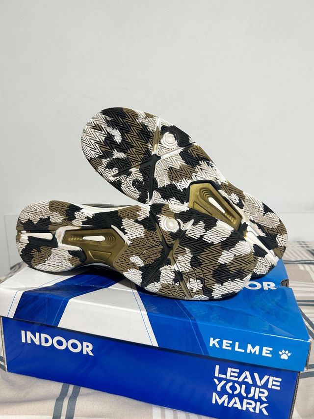 Zapatillas Futsal Kelme Ritmo Indoor Talla 40