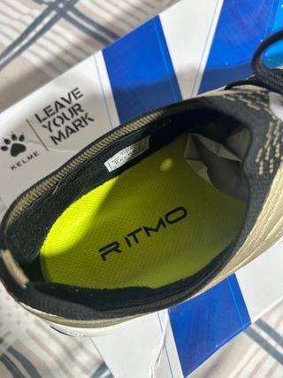 Zapatillas Futsal Kelme Ritmo Indoor Talla 40