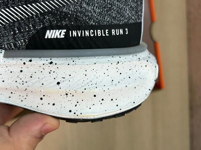 Nike ZoomX Invincible Run FK3 Nero Bianco