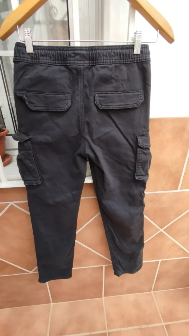 Pantalón niño multibolsillo