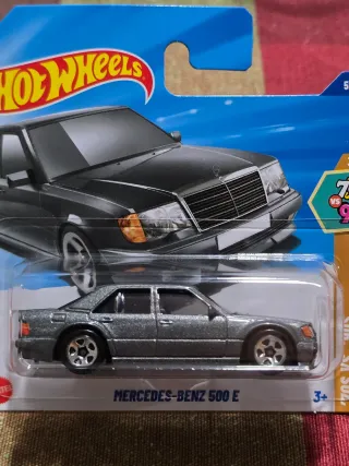 Hot Wheels Mercedes-Benz 500 E