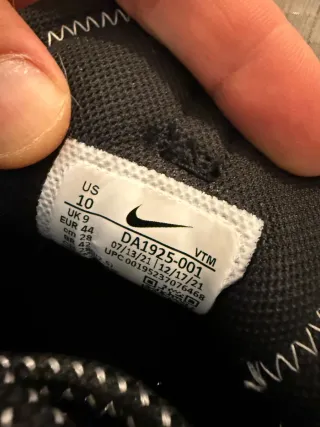 Zapatillas Nike Negras y Grises