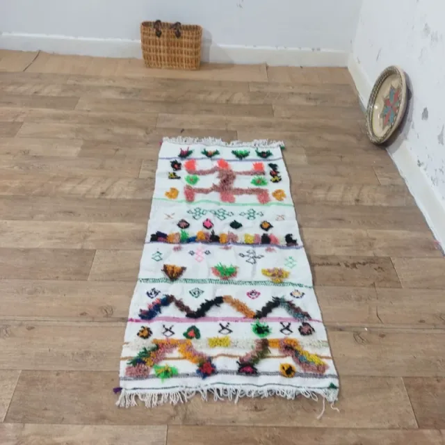 Alfombra tejida a mano multicolor