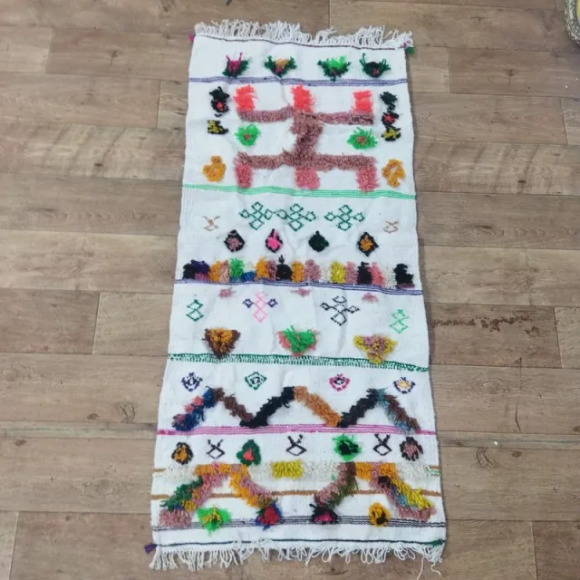 Alfombra tejida a mano multicolor