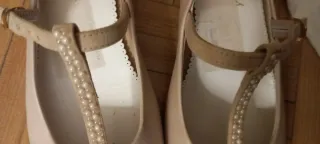 Zapatos comunión Tizzas niña beige y oro. Talla 34