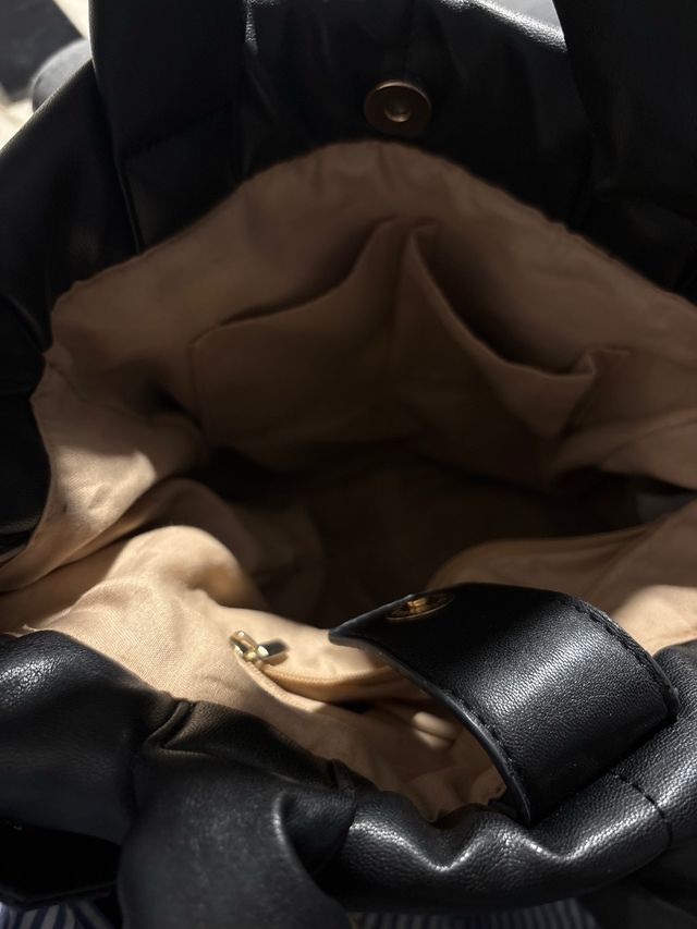 Bolso Shopper Acolchado Negro