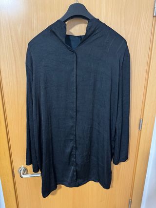 Vestido negro manga larga