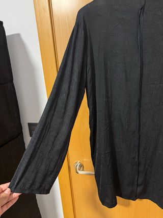 Vestido negro manga larga