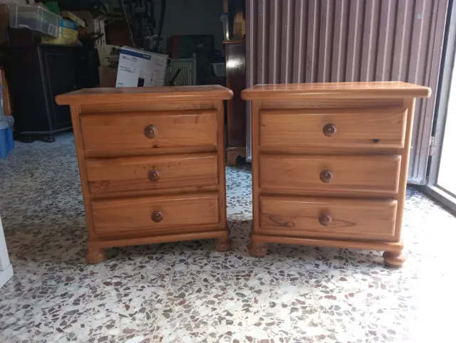 Mesitas de noche de madera