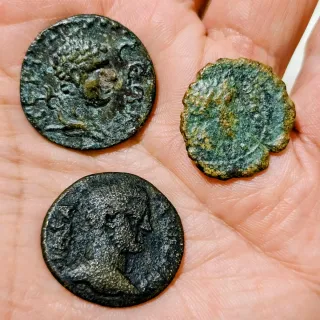 Lotto 3: 3 Antiche Monete Romane