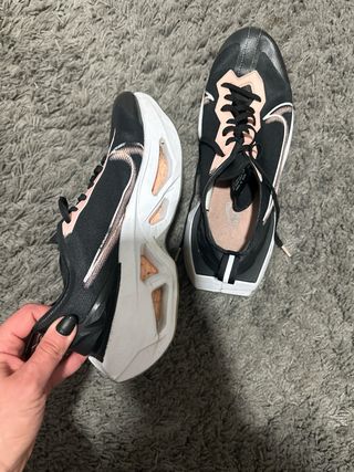 Nike Vista Grind Negro y Rosa compradas en LA