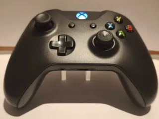 Mando Xbox One Negro