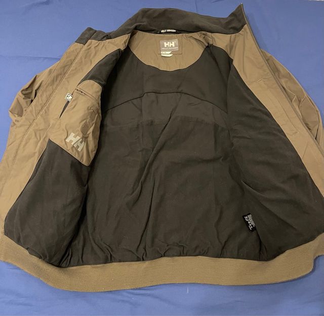 Chaqueta  Bomber Helly Hansen