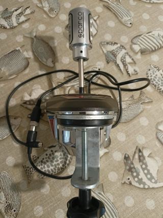 Thrustmaster TH8A + pomo Sparco