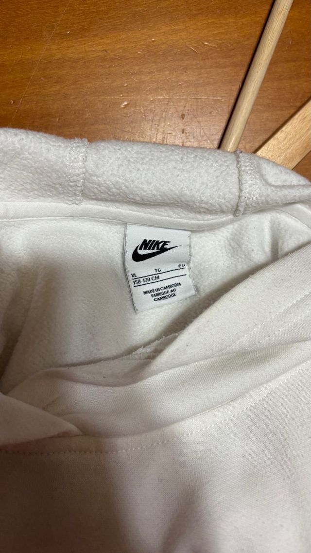 Sudadera Nike Blanca con Capucha