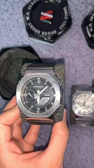 Reloj Deportivo Negro y Plateado