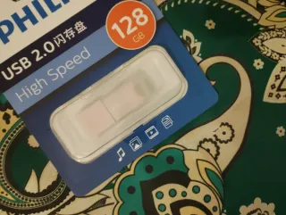 Philips Chiavetta USB 2.0 128GB Rosa
