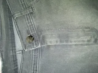 Pantalón ajustado Emporio Armani Talla 48