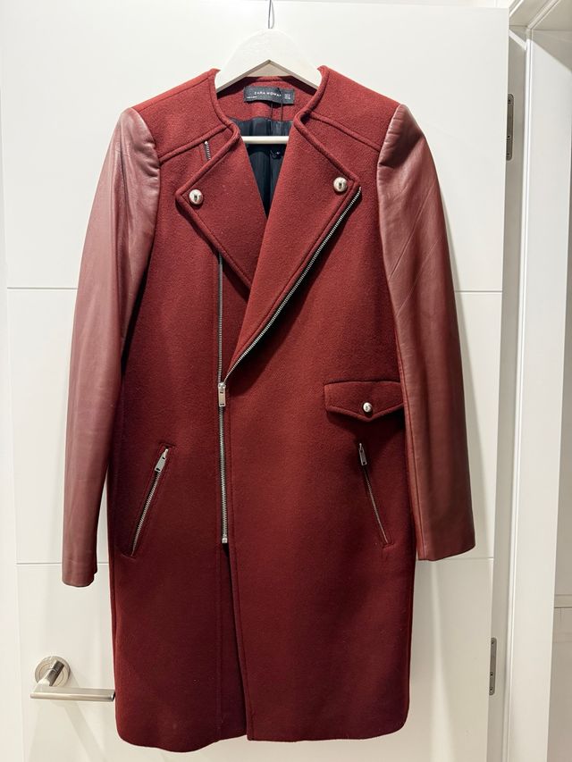 Abrigo Zara Rojo Lana y Piel
