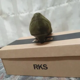 Zapatos tacón bajo Cristian Lay verde