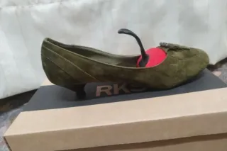 Zapatos tacón bajo Cristian Lay verde