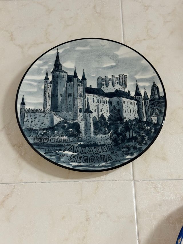 Plato Cerámica Alcázar Segovia