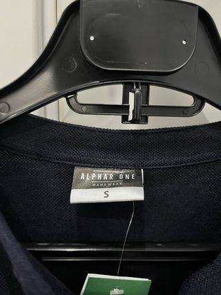 Polo azul marino cuello redondo