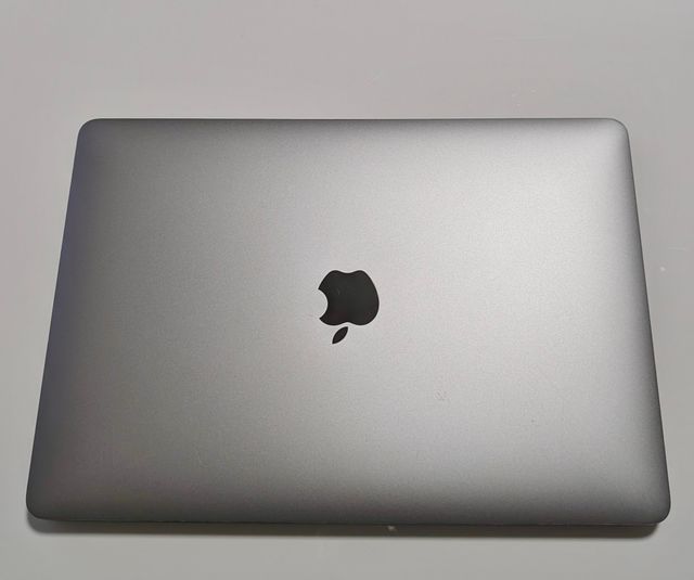 Apple Macbook Pro 13" M2 512Ssd 16GB Súper Precio