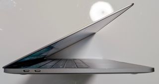Apple Macbook Pro 13" M2 512Ssd 16GB Súper Precio