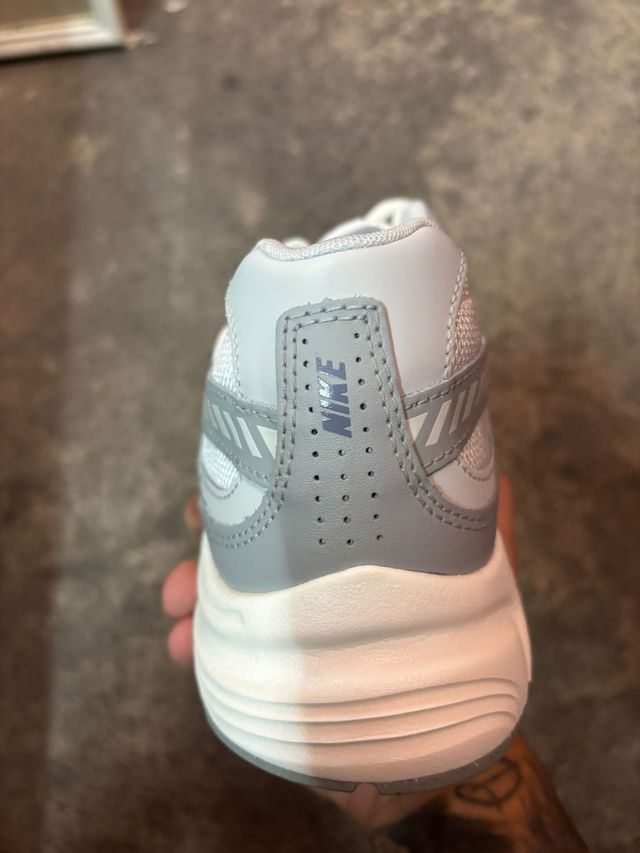 Nike Initiator Grigie e Bianche